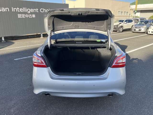 ティアナ ワンオーナー メーカーナビ インテリキー アラウンドビュー ワンセグTV バックモニター スマートキー ETC メモリ-ナビ 点検記録簿 エアバッグ ナビ&TV ABS アルミホイール フルオートエアコン サイドモニター キーレススタート(19枚目)