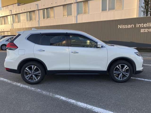 エクストレイル 2.0 20X 2列車 ワンオーナー メモリーナビ インテリキー 車線逸脱警報 インテリキー Aストップ LEDライト アルミホイール ETC ナビ・TV 記録簿 エアコン メモリーナビ キーレスエントリー ワンセグテレビ ABS エアバッグ パワーステアリング(19枚目)