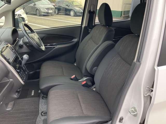 デイズ ６６０　ハイウェイスターＧターボ　メモリーナビ　アラウンドモニター　誤発進抑制　点検記録簿　アイスト　運転席エアバッグ　スマキー　ナビＴＶ　ＥＴＣ　バックモニター　ワンセグ　ＬＥＤライト　エアコン　オートクルーズ　ＡＢＳ　パワステ　キーレスエントリー　助手席エアバック（17枚目）