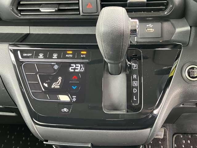 ルークス ６６０　ハイウェイスターＸ　ワンオーナー　ワイドメモリーナビ　アイスト　衝突被害軽減ブレ－キ　マルチビューカメラ　車線逸脱警報装置　ＬＥＤ　スマートキー　パワーウィンドウ　ワンオーナー　ドライブレコーダー　ナビＴＶ　バックカメラ　記録簿　パワステ　オートエアコン（11枚目）