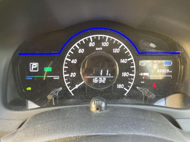 ノート １．２　ｅ－ＰＯＷＥＲ　Ｘ　ワンオーナー　メモリーナビ　インテリキー　３６０°カメラ　記録簿付　Ｒカメラ　運転席助手席エアバック　レーンキープ　ＡＵＴＯエアコン　１オーナー　ナビＴＶ　ＡＷ　サイドカメラ　運転席エアバッグ　キーレスエントリー　ＬＥＤヘッド　ドラレコ（9枚目）