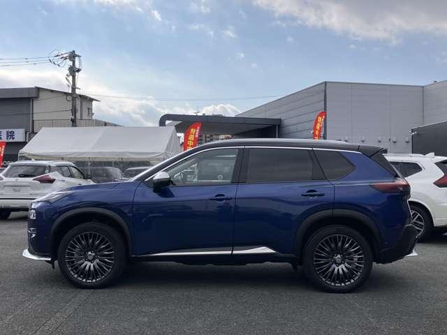 エクストレイル １．５　ＡＵＴＥＣＨ　アドバンスト　パッケージ　ｅ－４ＯＲＣＥ　４ＷＤ　社用車ＵＰ・認定中古車・プロパイロット（8枚目）