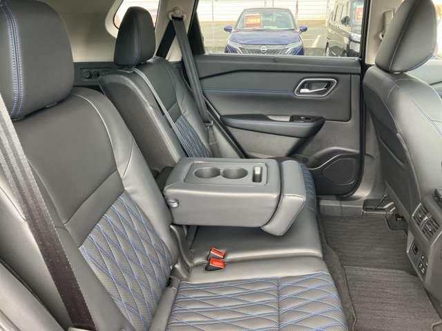 エクストレイル １．５　ＡＵＴＥＣＨ　アドバンスト　パッケージ　ｅ－４ＯＲＣＥ　４ＷＤ　社用車ＵＰ・認定中古車・プロパイロット（19枚目）