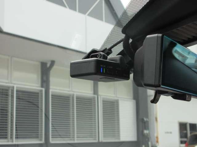 キックス 1.2 X (e-POWER) 衝突被害軽減ブレーキ ナビ&TV クルコン ワンオ-ナ-車 LEDヘッド パワーステアリング 盗難防止システム ドライブレコーダー ETC 整備記録簿有 メモリーナビ サイドエアバッグ アルミ AAC キーレス ABS(14枚目)