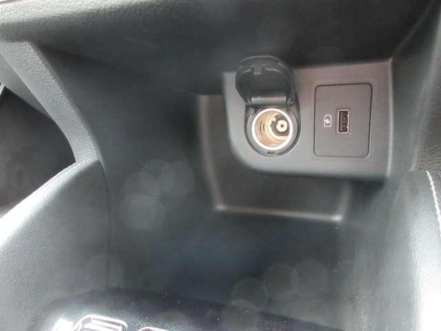 キックス 1.2 X (e-POWER) 衝突被害軽減ブレーキ ナビ&TV クルコン ワンオ-ナ-車 LEDヘッド パワーステアリング 盗難防止システム ドライブレコーダー ETC 整備記録簿有 メモリーナビ サイドエアバッグ アルミ AAC キーレス ABS(17枚目)