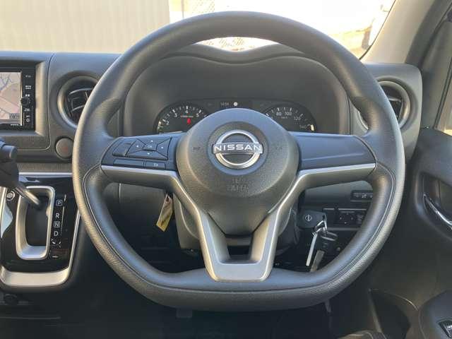 ＮＶ３５０キャラバンバン ２．５　チェアキャブ　車いす１＋１名仕様　当社社用車ＵＰ　メモリーナビ（11枚目）