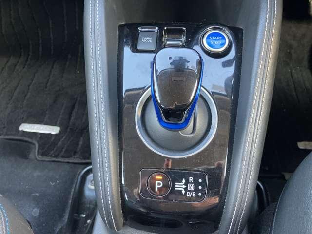 キックス 1.2 X (e-POWER) ワンオーナー ワイドメモリーナビ ナビ&TV ワンオ-ナ-車 追従クルコン スマートキー LEDヘッド レーンアシスト パワーステアリング ドライブレコーダー ETC 整備記録簿有 メモリーナビ サイドエアバッグ アルミ AAC(8枚目)