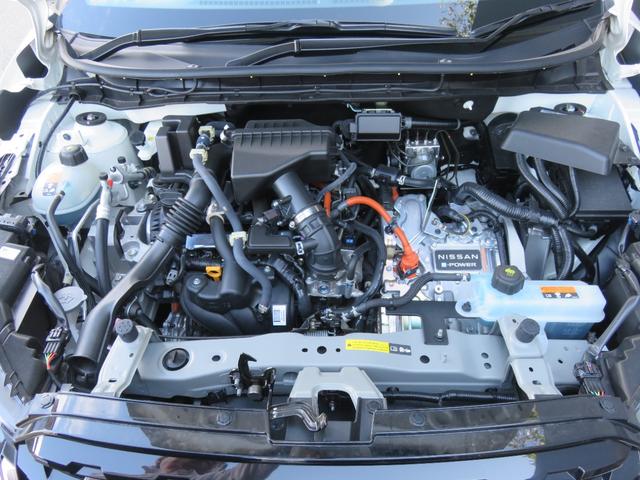 キックス Ｘ　ツートーンインテリアエディション　レーダークルーズ　被害軽減ブレーキ　ＬＥＤヘッドライト　アラウンドビューモニター　インテリジェントキー　ドラレコ　アイドリングストップ　ＥＴＣ　メモリ－ナビ　エアコン　パワステ　キーレス　ＡＢＳ（32枚目）