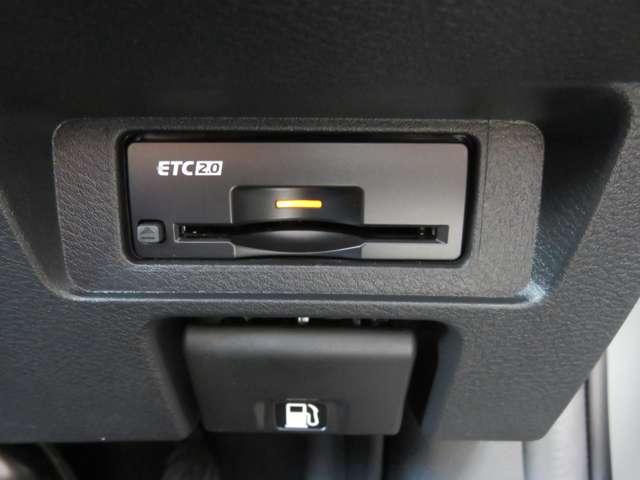 オーラ 1.2 NISMO カーテンエアバッグ エマブレ インテリキー ETC ドラレコ 車線逸脱警報 ワンセグ キーフリーシステム ダブルエアバック アルミホイール 運転席エアバッグ メモリーナビ アイドリングストップ ABS(11枚目)