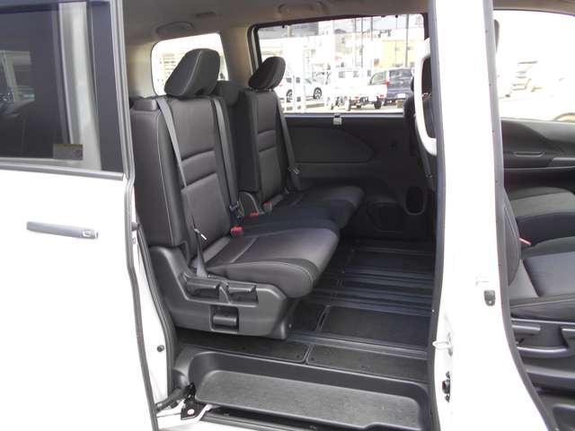 セレナ 2.0 ハイウェイスター VセレクションII バックモニタ 全周囲モニタ アイスト Pアシスト インテリキー LEDライト ETC車載器 サイドエアバッグ 記録簿 ドライブレコーダー メモリ-ナビ アルミ TVナビ エアバック ABS キーフリー(16枚目)