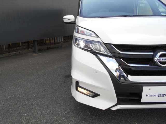 セレナ 2.0 ハイウェイスター VセレクションII バックモニタ 全周囲モニタ アイスト Pアシスト インテリキー LEDライト ETC車載器 サイドエアバッグ 記録簿 ドライブレコーダー メモリ-ナビ アルミ TVナビ エアバック ABS キーフリー(20枚目)