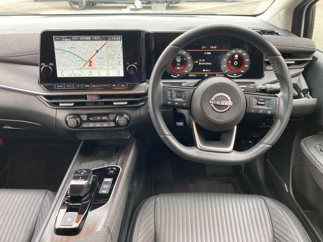 オーラ 1.2 G レザーエディション社用車UP・メーカー大画面ナビ ワンオーナ 追突防止 レーダークルーズ 本革 車線逸脱警報装置 寒冷地仕様 禁煙車 LED 盗難防止 記録簿 バックモニター ETC インテリジェントキー メモリーナビゲーション AW オートエアコン(3枚目)