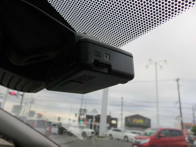 ノート 1.2 e-POWER X Vセレクション純正ナビ ドラレコ アラウンドカメラ 運転席助手席エアバック エアバッグ 衝突被害軽減装置 イモビライザー LEDヘッドライト パワーウインドウ レーンアシスト ETC アルミホイール フルオートエアコン Bカメラ(12枚目)