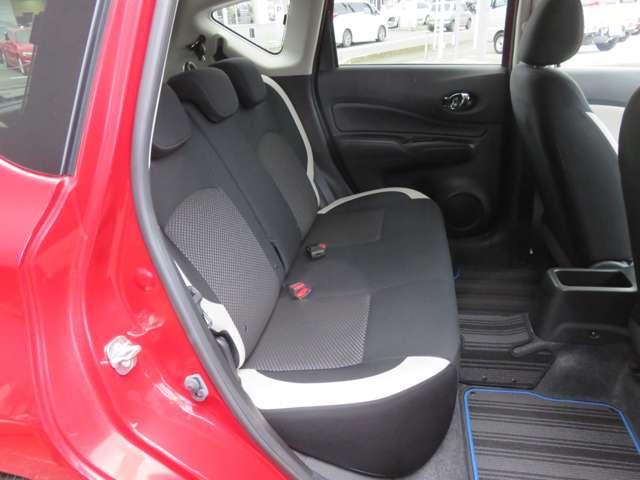 ノート 1.2 e-POWER X Vセレクション純正ナビ ドラレコ アラウンドカメラ 運転席助手席エアバック エアバッグ 衝突被害軽減装置 イモビライザー LEDヘッドライト パワーウインドウ レーンアシスト ETC アルミホイール フルオートエアコン Bカメラ(17枚目)