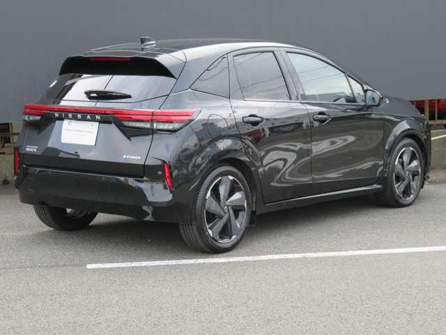 オーラ 1.2 G レザーエディション ワンオーナ 追突防止 レーダークルーズ 本革 車線逸脱警報装置 寒冷地仕様 禁煙車 LED 盗難防止 記録簿 バックモニター ETC インテリジェントキー メモリーナビゲーション AW オートエアコン(2枚目)