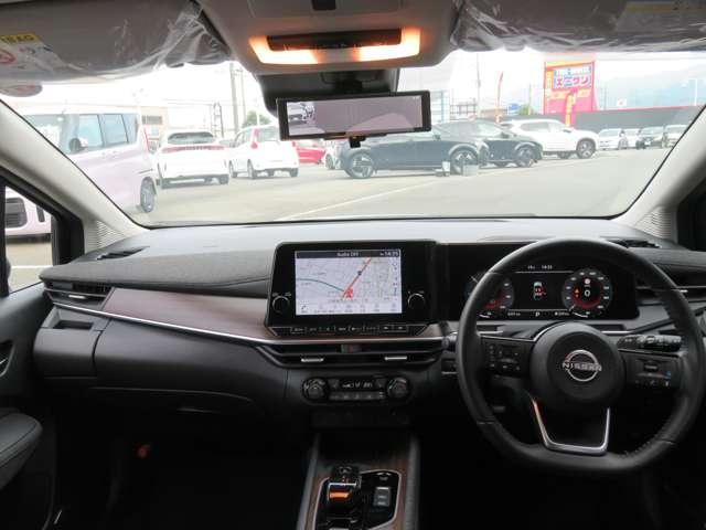 オーラ 1.2 G レザーエディション ワンオーナ 追突防止 レーダークルーズ 本革 車線逸脱警報装置 寒冷地仕様 禁煙車 LED 盗難防止 記録簿 バックモニター ETC インテリジェントキー メモリーナビゲーション AW オートエアコン(3枚目)