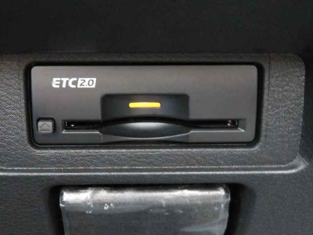 オーラ 1.2 G レザーエディション ワンオーナ 追突防止 レーダークルーズ 本革 車線逸脱警報装置 寒冷地仕様 禁煙車 LED 盗難防止 記録簿 バックモニター ETC インテリジェントキー メモリーナビゲーション AW オートエアコン(10枚目)