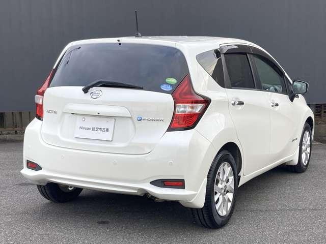 ノート 1.2 e-POWER X Vセレクション 純正ナビ・アラモニ・ETC・ドラレコ アラウンドカメラ 運転席助手席エアバック エアバッグ 衝突被害軽減装置 イモビライザー LEDヘッドライト パワーウインドウ レーンアシスト ETC アルミホイール スマートキー ドラレコ Bカメラ(2枚目)