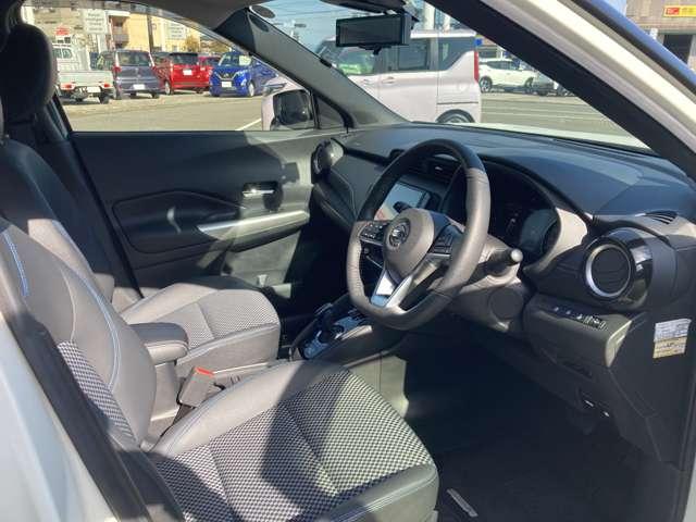 キックス 1.2 X (e-POWER) 純正9インチナビ・ドラレコ・ETC2.0 ナビ&TV 寒冷地仕様 ワンオ-ナ-車 追従クルコン スマートキー LEDヘッド レーンアシスト パワーステアリング 禁煙車 盗難防止システム ドライブレコーダー ETC 整備記録簿有 メモリーナビ(12枚目)