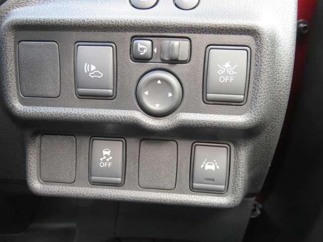 ノート 1.2 e-POWER X 純正ナビ・アラモニ・前後ドラレコ 360°カメラ 記録簿付 Rカメラ 運転席助手席エアバック レーンキープ AUTOエアコン 1オーナー 盗難防止システム ナビTV AW サイドカメラ 運転席エアバッグ キーレスエントリー ドラレコ(13枚目)