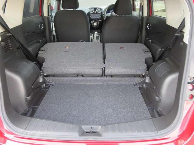 ノート 1.2 e-POWER X 純正ナビ・アラモニ・前後ドラレコ 360°カメラ 記録簿付 Rカメラ 運転席助手席エアバック レーンキープ AUTOエアコン 1オーナー 盗難防止システム ナビTV AW サイドカメラ 運転席エアバッグ キーレスエントリー ドラレコ(18枚目)