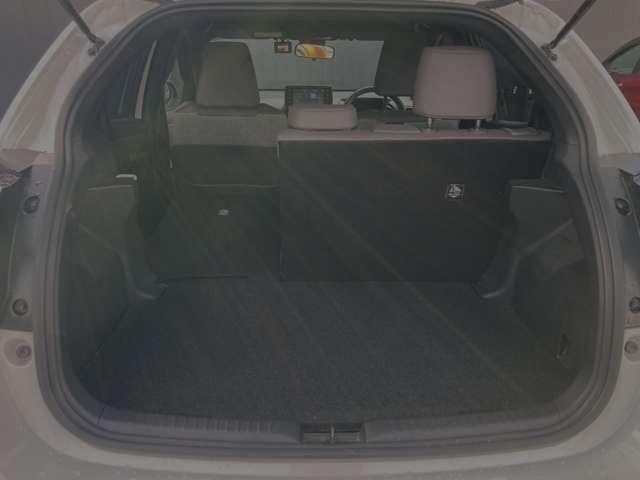 ヤリス 1.5 ハイブリッド Z 純正8インチナビ・アルミホイール PCS 整備記録簿 車線逸脱警報装置 AW Bカメラ アイドリングストップ車 ドラレコ付 ナビ付 LEDランプ ETC付き パワステ 1オナ車 クルコン カーテンエアバック キーフリー ABS イモビ(12枚目)