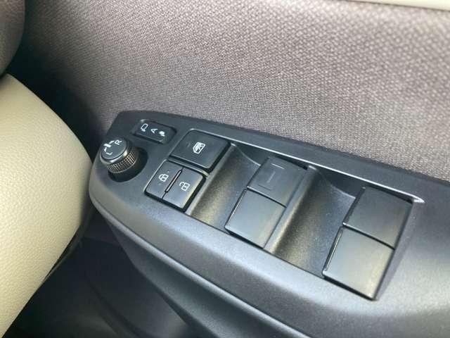 ヤリス 1.5 ハイブリッド Z 純正8インチナビ・アルミホイール PCS 整備記録簿 車線逸脱警報装置 AW Bカメラ アイドリングストップ車 ドラレコ付 ナビ付 LEDランプ ETC付き パワステ 1オナ車 クルコン カーテンエアバック キーフリー ABS イモビ(18枚目)