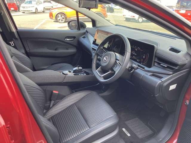 オーラ 1.2 G レザーエディション メーカー9インチナビ・展示試乗車UP ワンオーナ 追突防止 レーダークルーズ 本革 車線逸脱警報装置 禁煙車 LED 盗難防止 記録簿 バックモニター ETC インテリジェントキー メモリーナビゲーション AW キーレスエントリー ABS(12枚目)