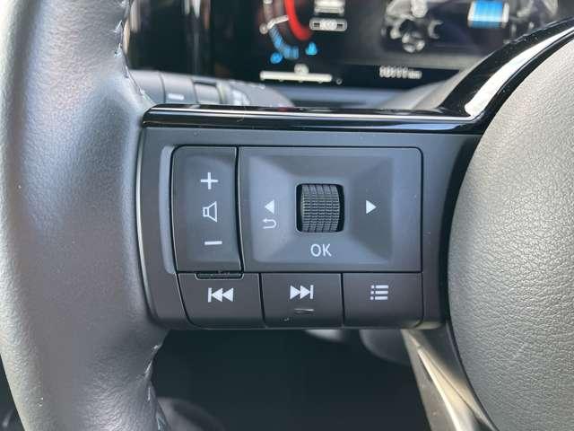 �n���h���ɃX�C�b�`���t���Ă���A���ʂ�`�����l����ς��邱�Ƃ��ł�����A�n���Y�t���[�ʘb�̉��������茳�ŏo�����Ⴂ�܂���