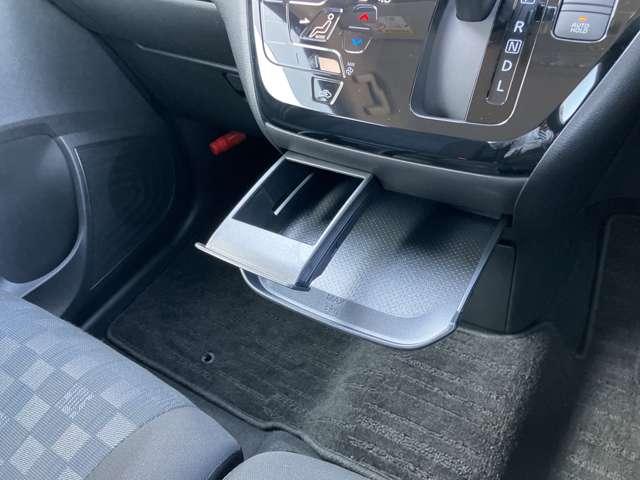 デイズ ６６０　ハイウェイスターＧターボ　プロパイロット　エディション　ワンオーナー車・認定中古車　アルミ　イモビ　エアバック　ＥＴＣ車載器　ＬＥＤヘッドライト　レーダークルーズ　インテリジェントキー　禁煙車　レーンアシスト　キーレス　ドライブレコーダー　サイドカメラ　アイドリングストップ　エアコン（32枚目）