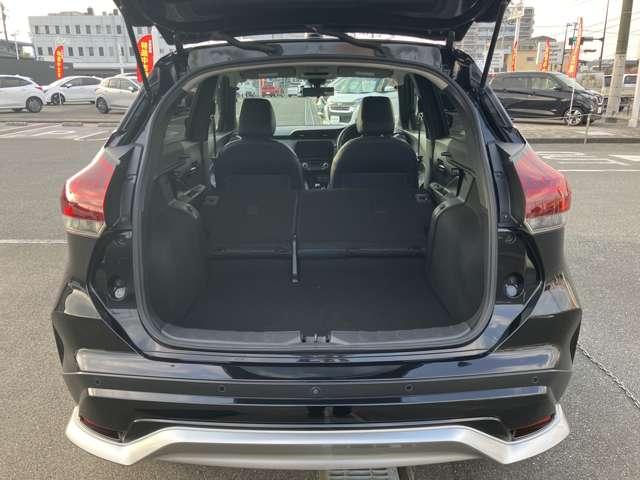 �V�[�g�����ׂē|���Ƃ���ȂɍL�X�B��������ו���ς߂܂��B���ꂾ���̃X�y�[�X�ł���΂��Ȃ�̉ו����ڂ����܂���