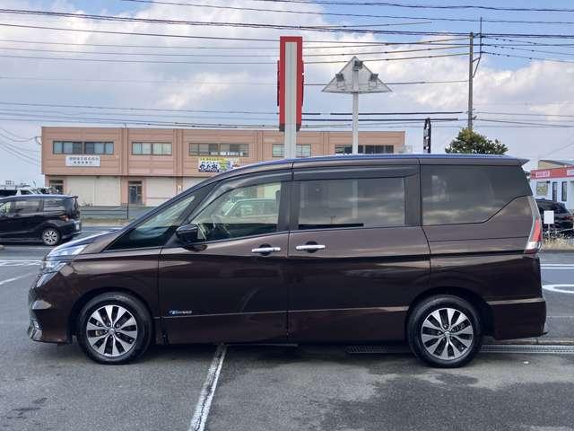 ���E�̃X���C�h�h�A�͋��ɃI�[�g�X���C�h�h�A�ł�