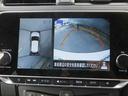 空から見下ろしたようなアラウンドビューモニターです☆狭い駐車の時もとても便利です♪また、接近を音で知らせてくれるコーナーセンサーも付いてます。
