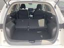 シートをすべて倒すとこんなに広々。たくさん荷物を積めます。これだけのスペースであればかなりの荷物が載せられます☆