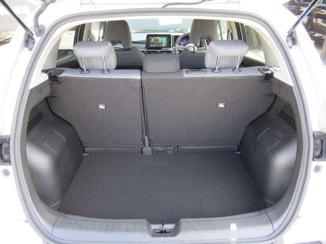 ノート １．２　Ｓ　メモリーナビ・バックカメラ・ＥＴＣ・スマー　軽減ブレーキ　ワンオーナー　禁煙　ＬＤＷ　バックカメラ　インテリキー　イモビライザー　メモリーナビ　ナビＴＶ付き　ワンセグＴＶ付き　整備点検記録簿　ＥＴＣ　オートエアコン　サイドエアバッグ　エアバッグ（10枚目）