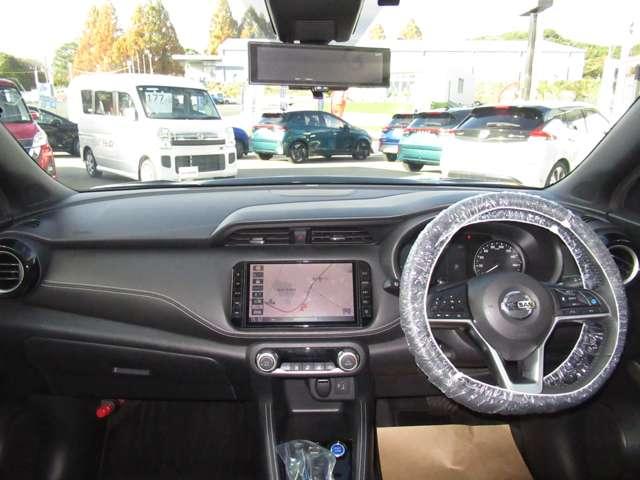 キックス １．２　Ｘ　（ｅ－ＰＯＷＥＲ）　メモリーナビ・アラウンドビューモニター・　ナビ＆ＴＶ　追従クルコン　スマートキー　ＬＥＤヘッド　レーンアシスト　パワーステアリング　盗難防止システム　ドライブレコーダー　ＥＴＣ　整備記録簿有　メモリーナビ　サイドエアバッグ　アルミ　ＡＡＣ（8枚目）