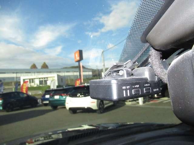 キックス １．２　Ｘ　（ｅ－ＰＯＷＥＲ）　メモリーナビ・アラウンドビューモニター・　ナビ＆ＴＶ　追従クルコン　スマートキー　ＬＥＤヘッド　レーンアシスト　パワーステアリング　盗難防止システム　ドライブレコーダー　ＥＴＣ　整備記録簿有　メモリーナビ　サイドエアバッグ　アルミ　ＡＡＣ（16枚目）