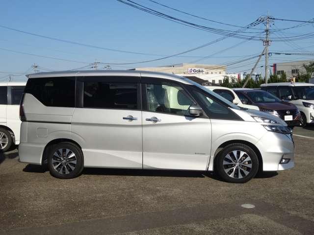 日産 セレナ