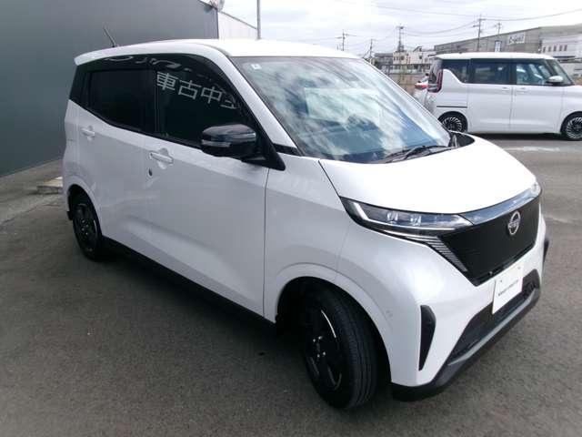 サクラ X 試乗車アップ車・9インチ純正ナビ ワンセグ LEDヘッドライト インテリジェントキー 盗難防止システム 試乗車 エアバッグ 車線逸脱警報 エアコン サイドカーテンエアバック 記録簿 アルミホイール ABS キーレス メモリーナビ(6枚目)