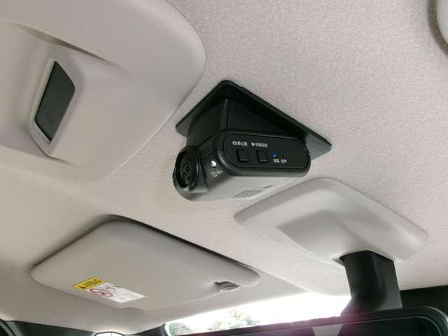 ルークス ６６０　ハイウェイスターＧターボ　アーバンクロム　プロパイロット　エディション　試乗車アップ車・９インチ純正ナビ・全方位　インテリジェントキー　アルミホイール　記録簿　レーダークルーズコントロール　セキュリティ　ＬＥＤヘッドライト　アイドリングストップ　レーンキープアシスト　メモリーナビ　エアコン　エアバッグ　キーレス（16枚目）