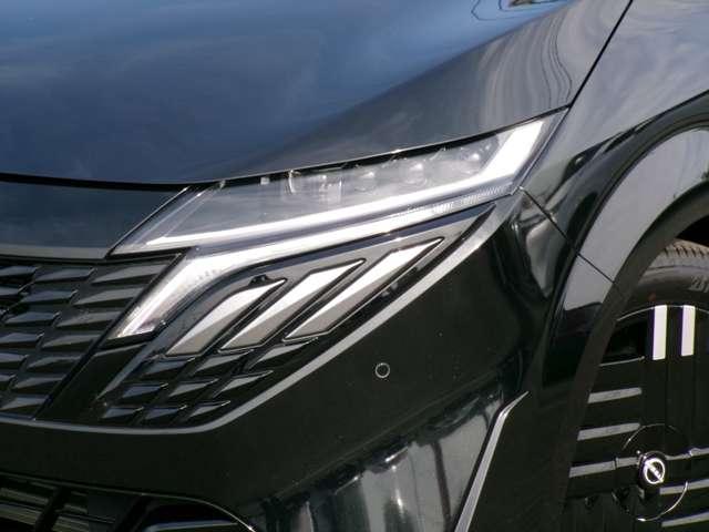 オーラ １．２　Ｇ　レザーエディション　試乗車アップ車・９インチメーカーナビ・全　追突防止　レーダークルーズ　車線逸脱警報装置　ＬＥＤ　盗難防止　記録簿　ＥＴＣ　インテリジェントキー　メモリーナビゲーション　ＡＷ　キーレスエントリー　オートエアコン　展示試乗車ＵＰ　ＡＢＳ　ＩＳＳ（3枚目）