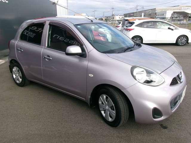 マーチ １．２　Ｇ　純正ナビ・バックカメラ・ＥＴＣ　盗難防止　エアコン　Ｗエアバック　パワーステアリング　スマートキー　ＥＴＣ　パワーウィンドウ　運転席エアバッグ　メモリーナビ　バックカメラ　ナビ・ＴＶ　アイドリングストップ　キーレス　ワンセグ　ＡＢＳ（6枚目）