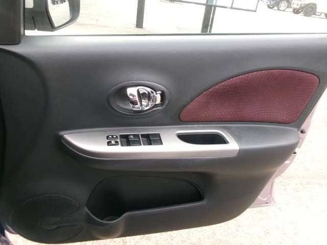 マーチ １．２　Ｇ　純正ナビ・バックカメラ・ＥＴＣ　盗難防止　エアコン　Ｗエアバック　パワーステアリング　スマートキー　ＥＴＣ　パワーウィンドウ　運転席エアバッグ　メモリーナビ　バックカメラ　ナビ・ＴＶ　アイドリングストップ　キーレス　ワンセグ　ＡＢＳ（16枚目）