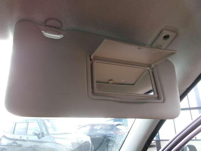 マーチ １．２　Ｇ　純正ナビ・バックカメラ・ＥＴＣ　盗難防止　エアコン　Ｗエアバック　パワーステアリング　スマートキー　ＥＴＣ　パワーウィンドウ　運転席エアバッグ　メモリーナビ　バックカメラ　ナビ・ＴＶ　アイドリングストップ　キーレス　ワンセグ　ＡＢＳ（19枚目）