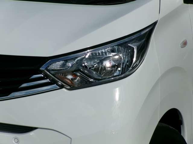 デイズ 660 S 試乗車アップ車・9インチ純正ナビ 運転席エアバッグ i-STOP Bカメラ 車線逸脱防止 助手席エアバッグ キーレスエントリーシステム 記録簿有り カーテンエアバック エアコン PW PS ABS サポカー セキュリティー(3枚目)