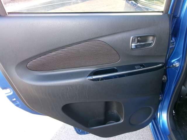 デイズ 660 ハイウェイスターGターボ 1オーナー・パナソニックナビCN-RS02WD 誤発進抑制 点検記録簿 アイスト 運転席エアバッグ スマキー ナビTV ワンオーナー ワンセグ セキュリティーアラーム エアコン ABS パワステ キーレスエントリー 助手席エアバック メモリーナビ(15枚目)