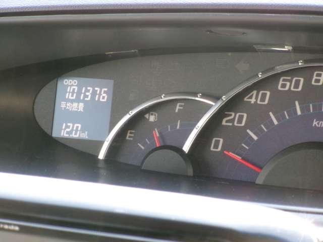 タント ６６０　カスタム　ＲＳ　Ｐａｎａｓｏｎｉｃ　ＣＮ－ＲＥ０３Ｄ装備・バックカメラ・フ　ＥＴＣ付　リア左側パワースライドドア　セキュリティ　運転席助手席エアバッグ　ＴＶナビ　インテリジェントキー　ＡＵＴＯエアコン　リモコンキー　ＡＷ　メモリナビ　ＰＳ　パワーウインド　運転席エアバック（8枚目）