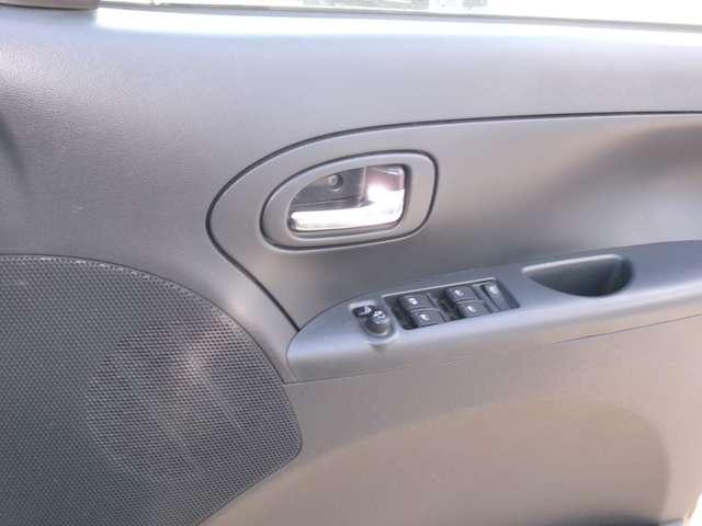 タント ６６０　カスタム　ＲＳ　Ｐａｎａｓｏｎｉｃ　ＣＮ－ＲＥ０３Ｄ装備・バックカメラ・フ　ＥＴＣ付　リア左側パワースライドドア　セキュリティ　運転席助手席エアバッグ　ＴＶナビ　インテリジェントキー　ＡＵＴＯエアコン　リモコンキー　ＡＷ　メモリナビ　ＰＳ　パワーウインド　運転席エアバック（15枚目）