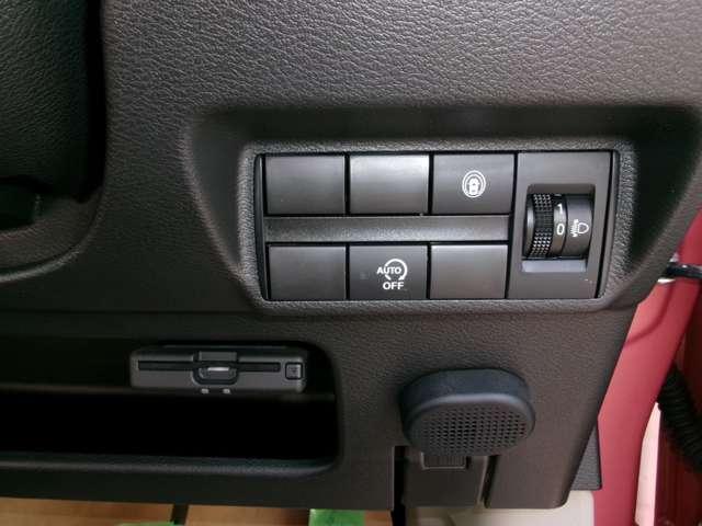 デイズ ６６０　ボレロ　１オーナー・９インチ純正ナビ・全方位モニタ　全周囲モニター　メモリーナビ　１オーナー　車線逸脱警報　フルオートエアコン　スマートキー　Ｗエアバック　アイドリングストップ　ＥＴＣ　衝突回避支援（19枚目）