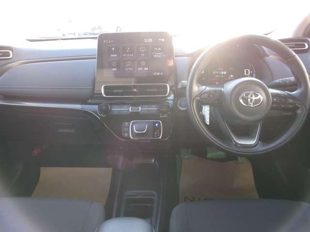 アクア 1.5 Z 1オーナー・10・5インチトヨタ純正T-Connec LEDヘッドライト スマートキー イモビライザー アルミホイール オートクルーズコントロール 点検記録簿 エアコン ナビ&TV カーテンエアバッグ ETC キーレス パワーウインドウ ABS Bカメ(4枚目)